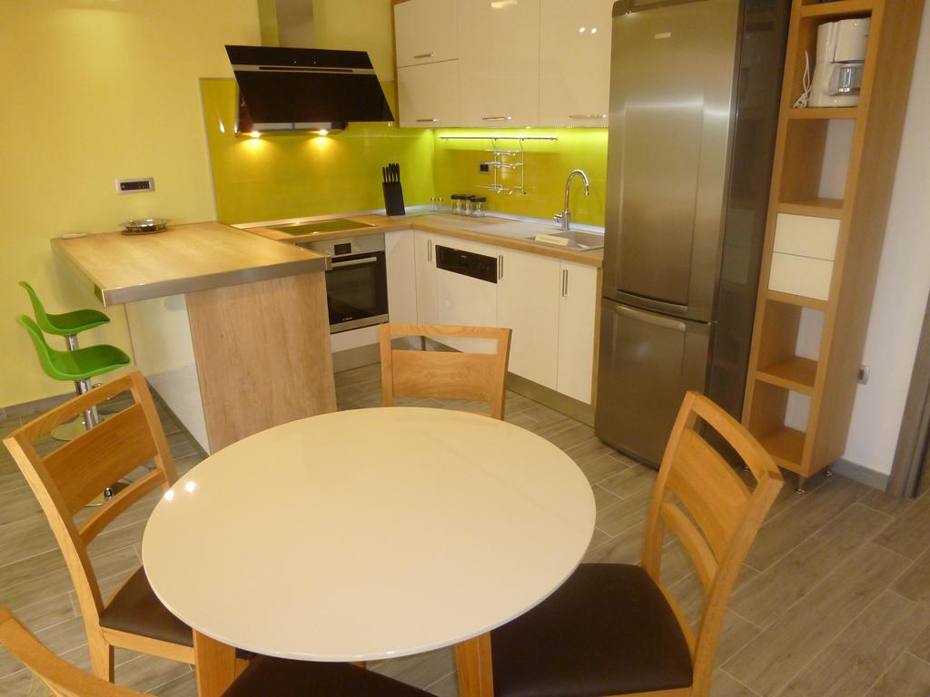 Apartments Jukic Klis ภายนอก รูปภาพ